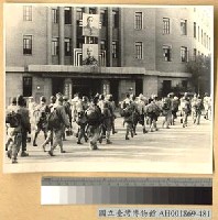 藏品(遣俘及服役：待遣之日俘)的圖片